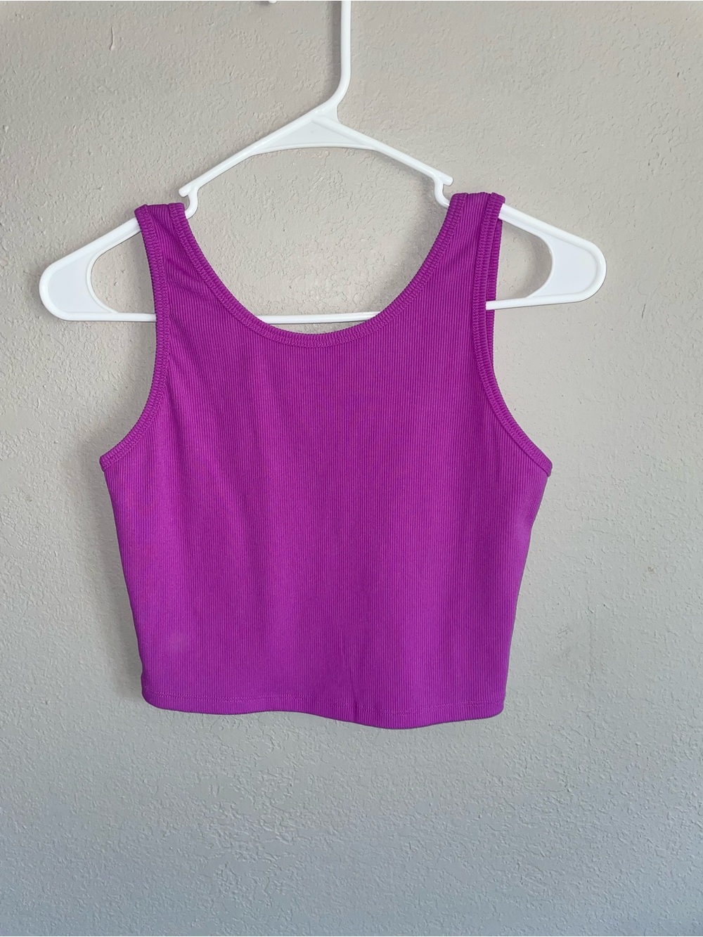 Magenta Ribbed Crop Tank